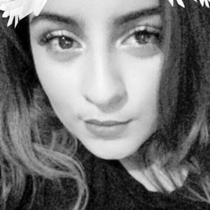 Meet your Posher, Noelia